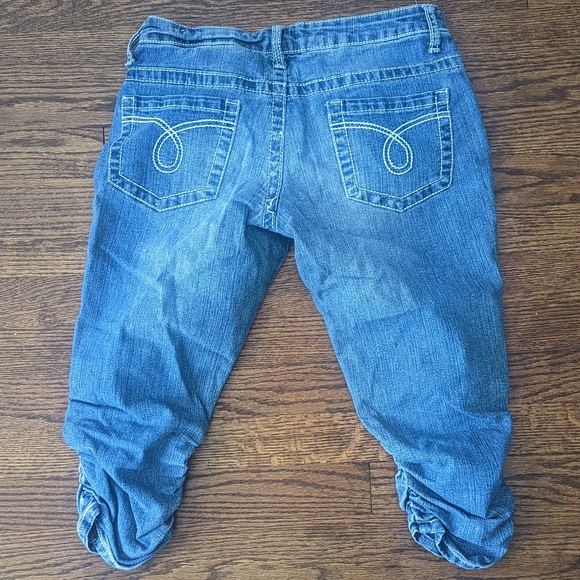 Lexi Blue Jean Capris - Picture 2 of 3